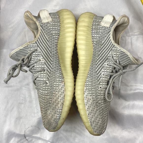 adidas yeezy boost 350 v2 Static NON REFLECTIVE - Picture 3 of 16